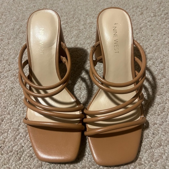 Nine West Women’s Wide Heel Strap Sandals - Picture 2 of 7